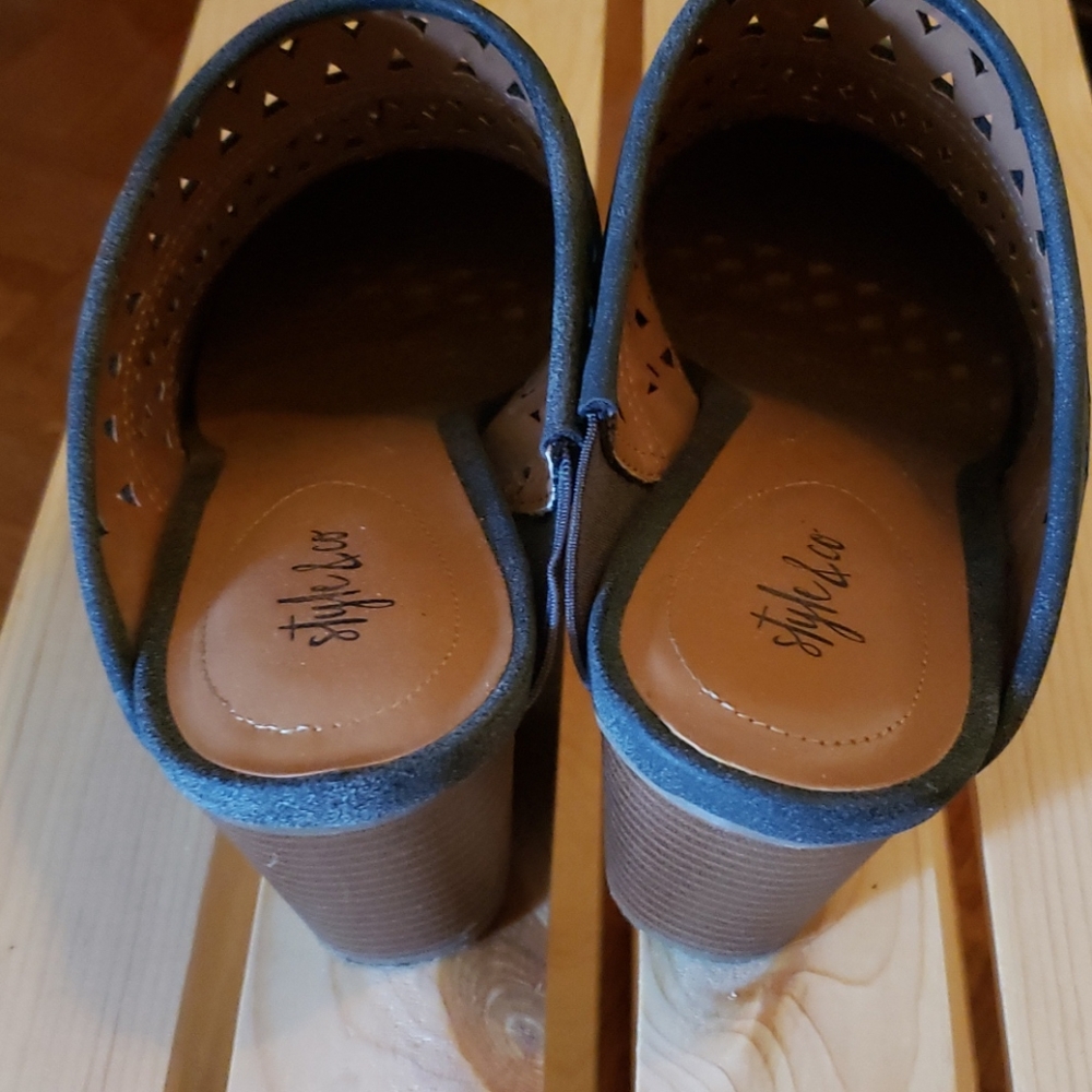 Style & Co. Mules - Picture 3 of 4